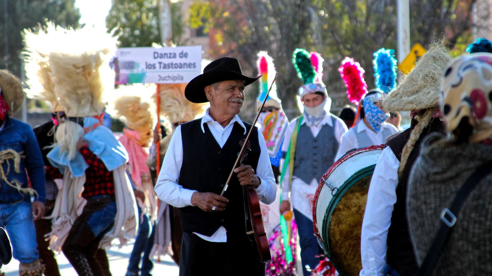 Multimedia - Galerías - Primer Encuentro de Danzas Tradicionales Zacatecas 2022 (Desfile), Foto 21
