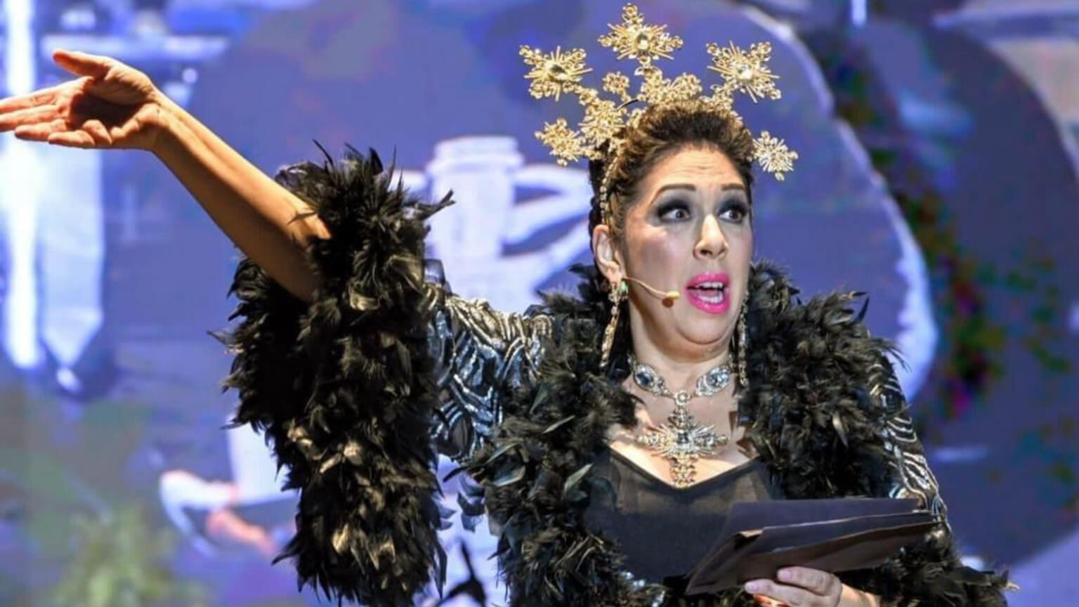 Disfruta Zacatecas las interpretaciones de la actriz y cantante, que dejaron un gran humor en los espectadores