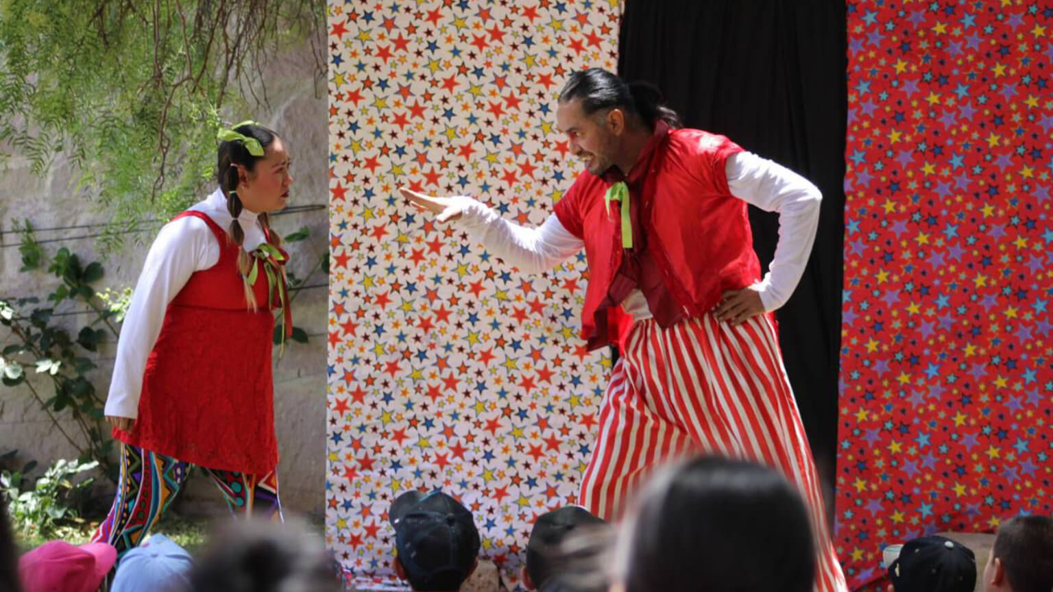 ¡Canciones, bailes y magia! Una combinación perfecta para estimular la imaginación