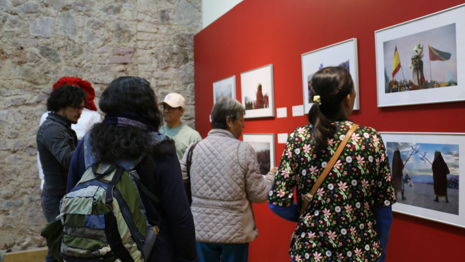 Para que esta exposición pudiera llevarse a cabo, fue realizada una importante investigación con el apoyo de distintas personas