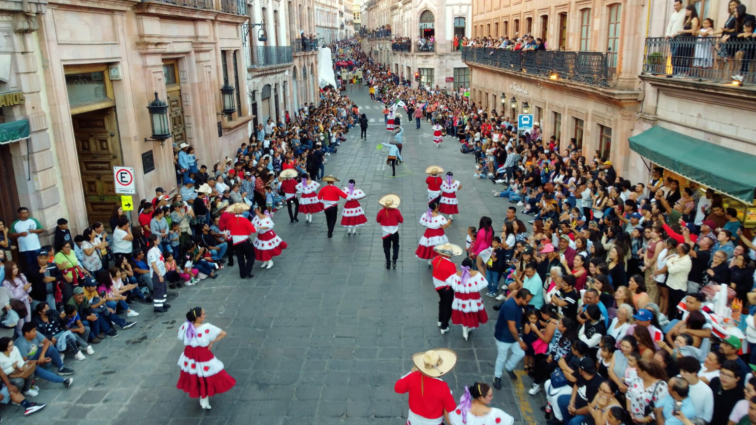 En 150 funciones, que se llevaron a cabo en 15 municipios y la capital del estado