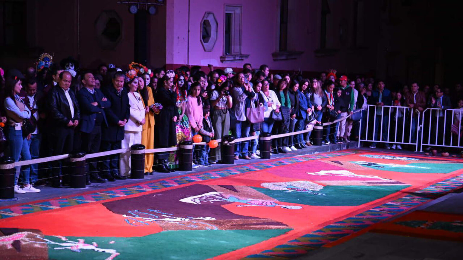 Celebrando la conexión entre vida y muerte con arte y música