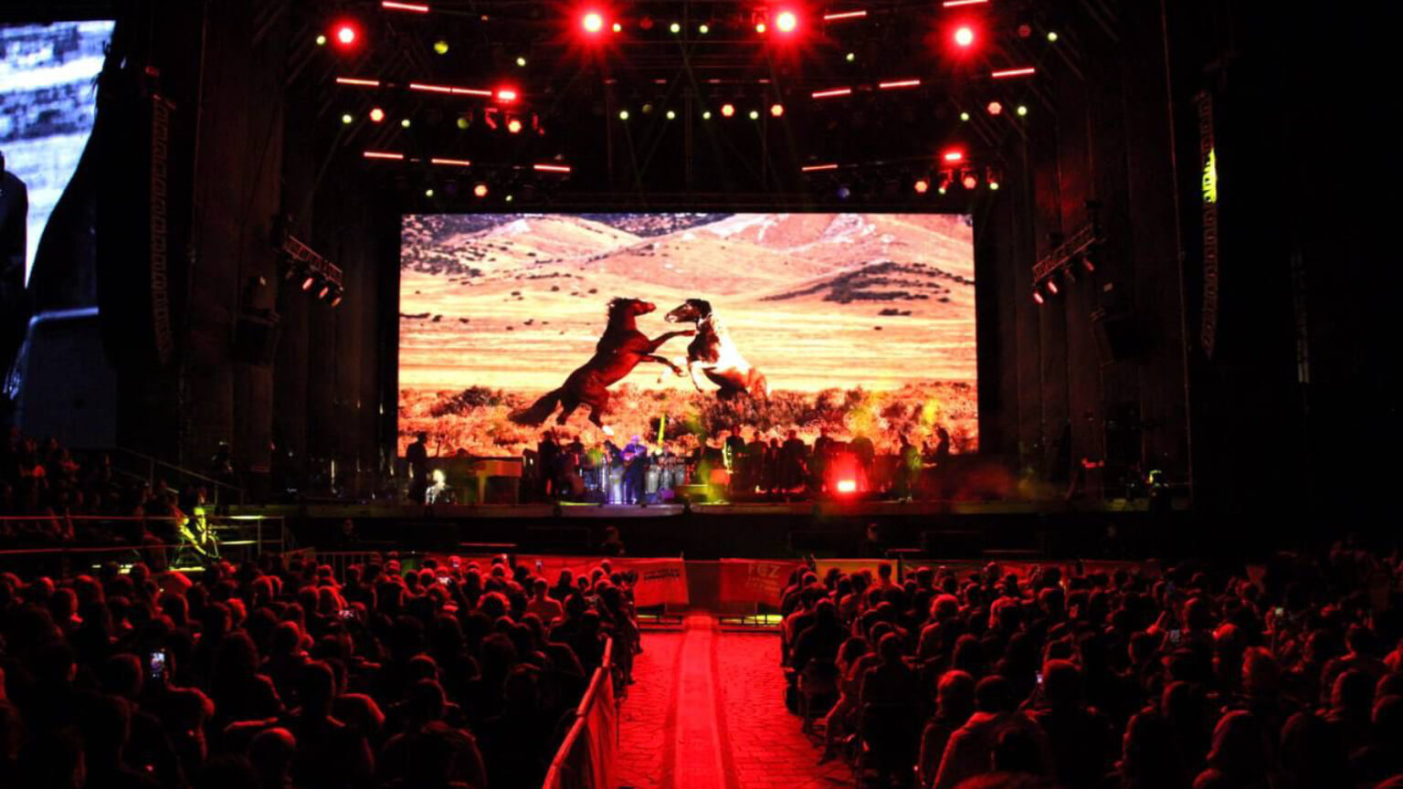 Vive Zacatecas inolvidable noche cubana en el FCZ 2025, con Buenavista All Star Buena Vista All Stars cautiva con música tradicional cubana en Festival Cultural del Bienestar Zacatecas 2025